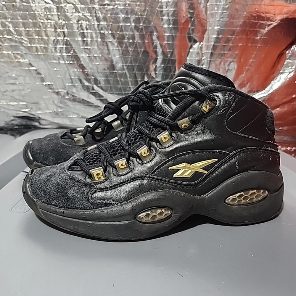 Sz 5 Youth Iverson Reebok Question LUX Mid Black Gold Athletic Shoes ID9293 Boys